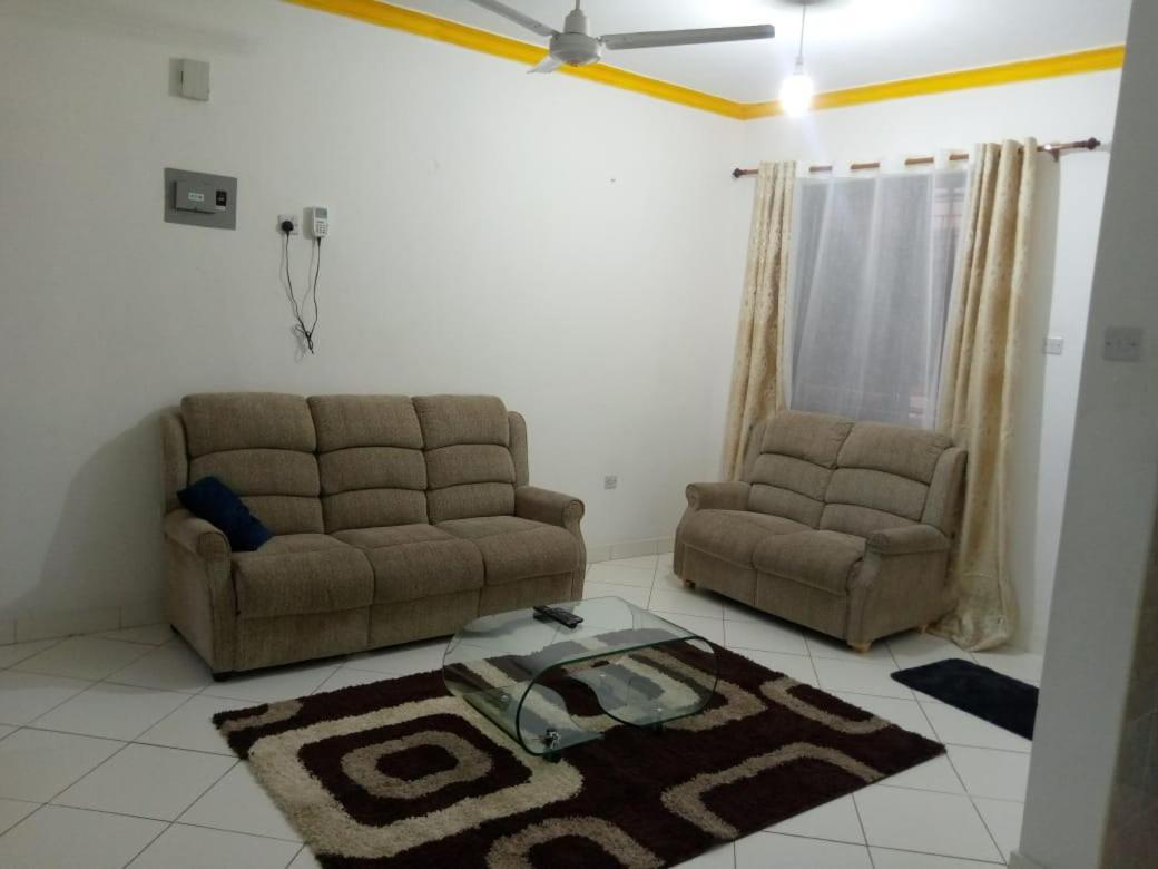 Lux Suites Bamburi Furnished Apartments Экстерьер фото