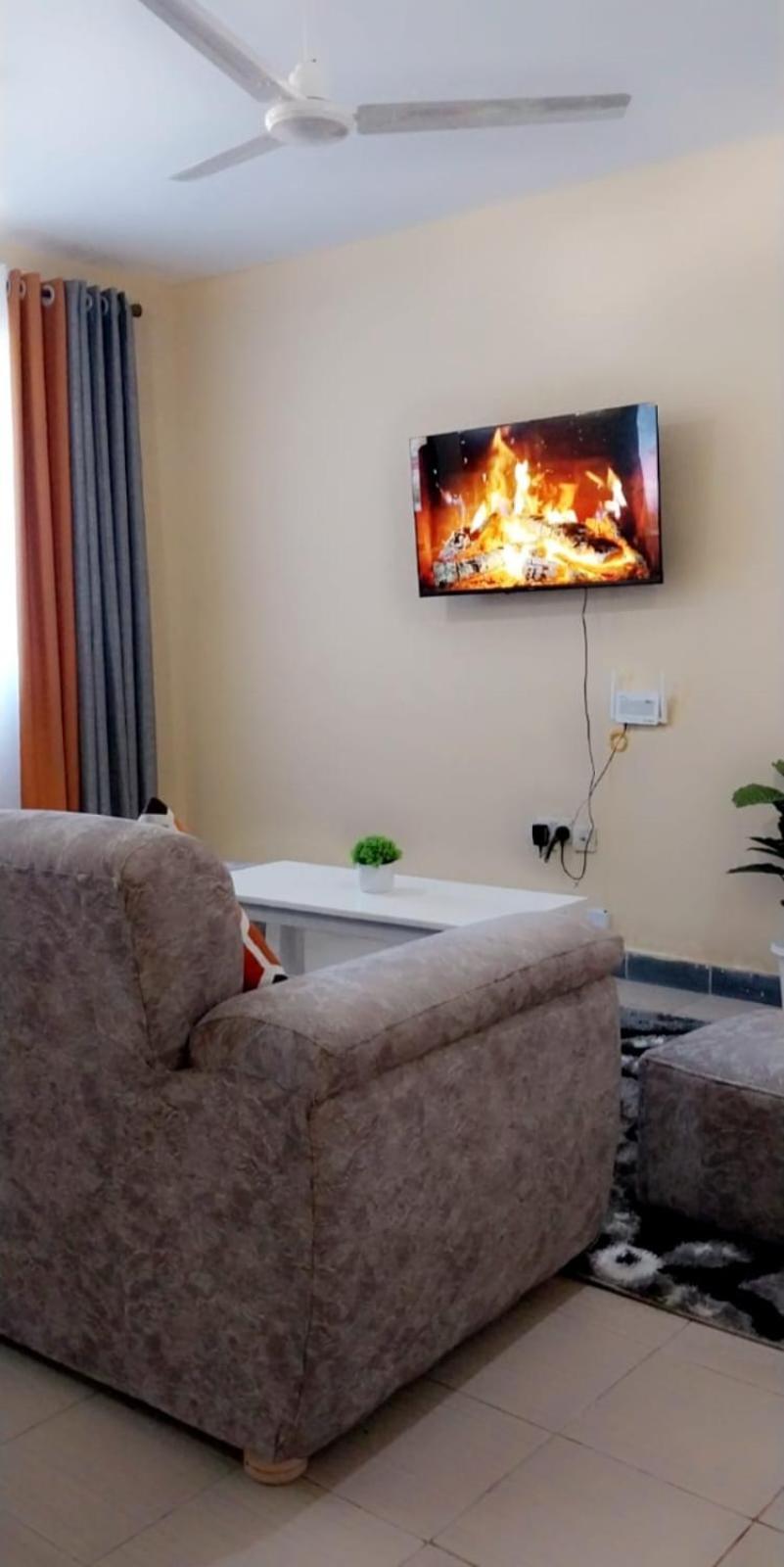 Lux Suites Bamburi Furnished Apartments Экстерьер фото